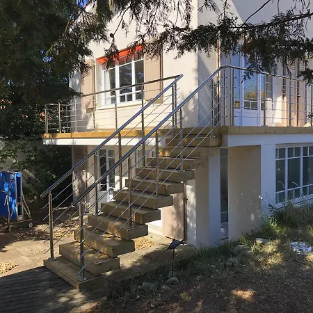 Le Jardin Pour Decor, La Mer Pour Terrain De Jeux ! * La Tranche-sur-Mer